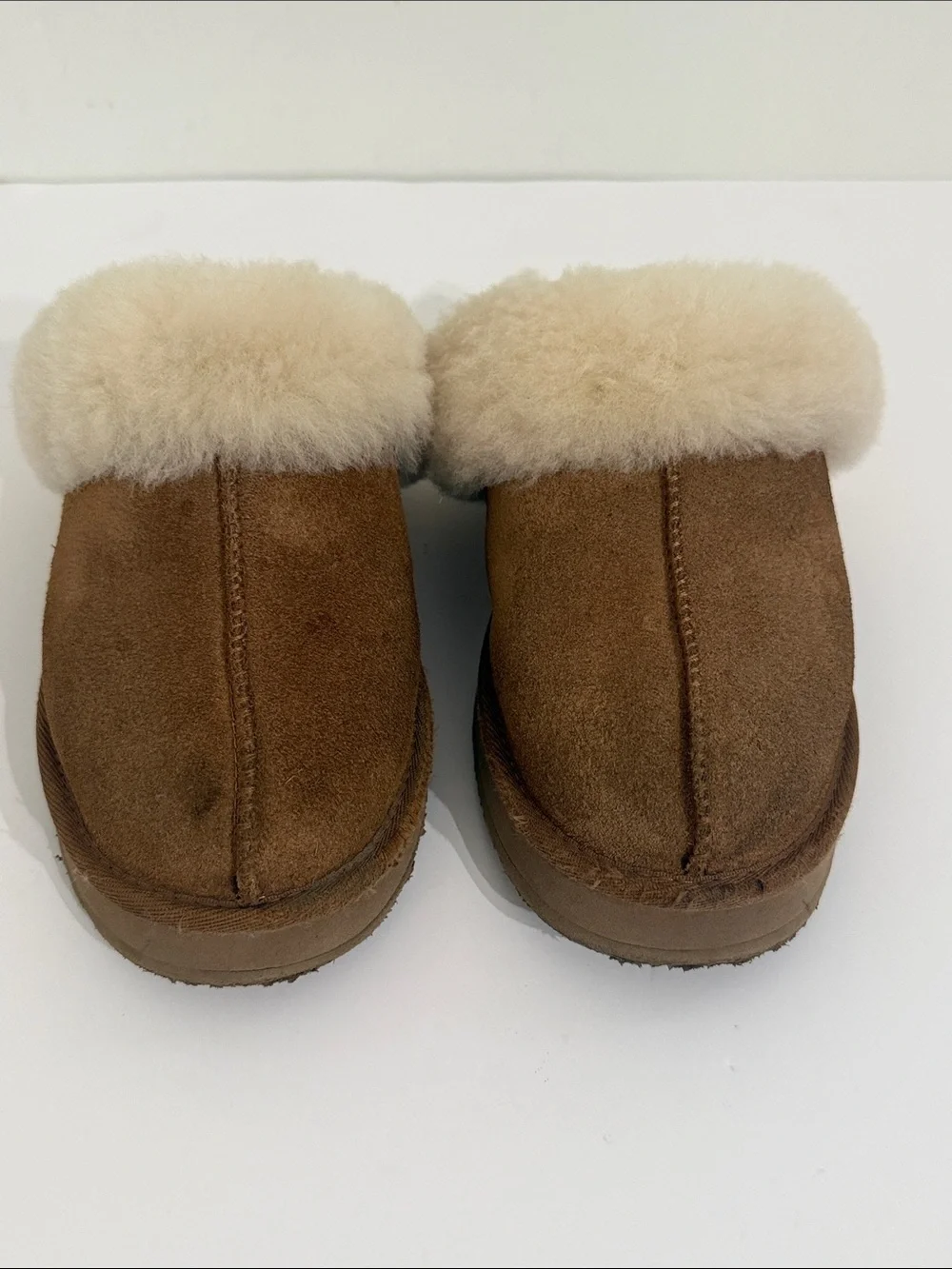 UGG Disquette Slippers Kids Chestnut Suede Sheepskin Size 3